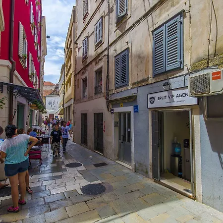 And Old Town Appartement Split