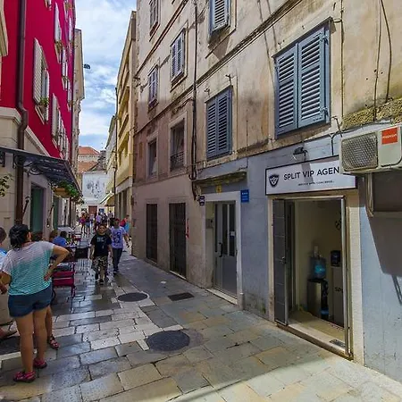 And Old Town Apartment