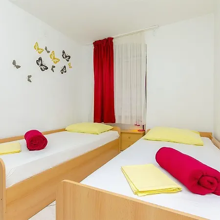 And Old Town Apartment *